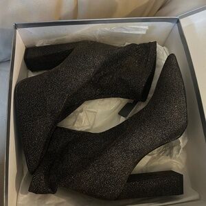 🖤 Divine Follie Sparkling Block Heel Boots 🖤
